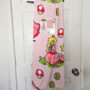 Nintendo Princess Peach Pink and Yellow Super Mario Throw Blanket